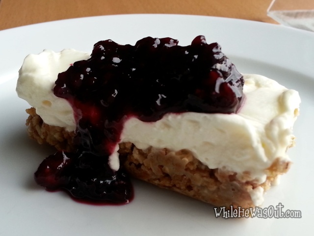 Cheesecake_with_Mulberry_Sauce  21
